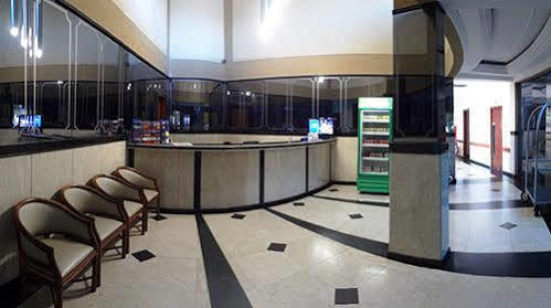Cristal Palace Lins